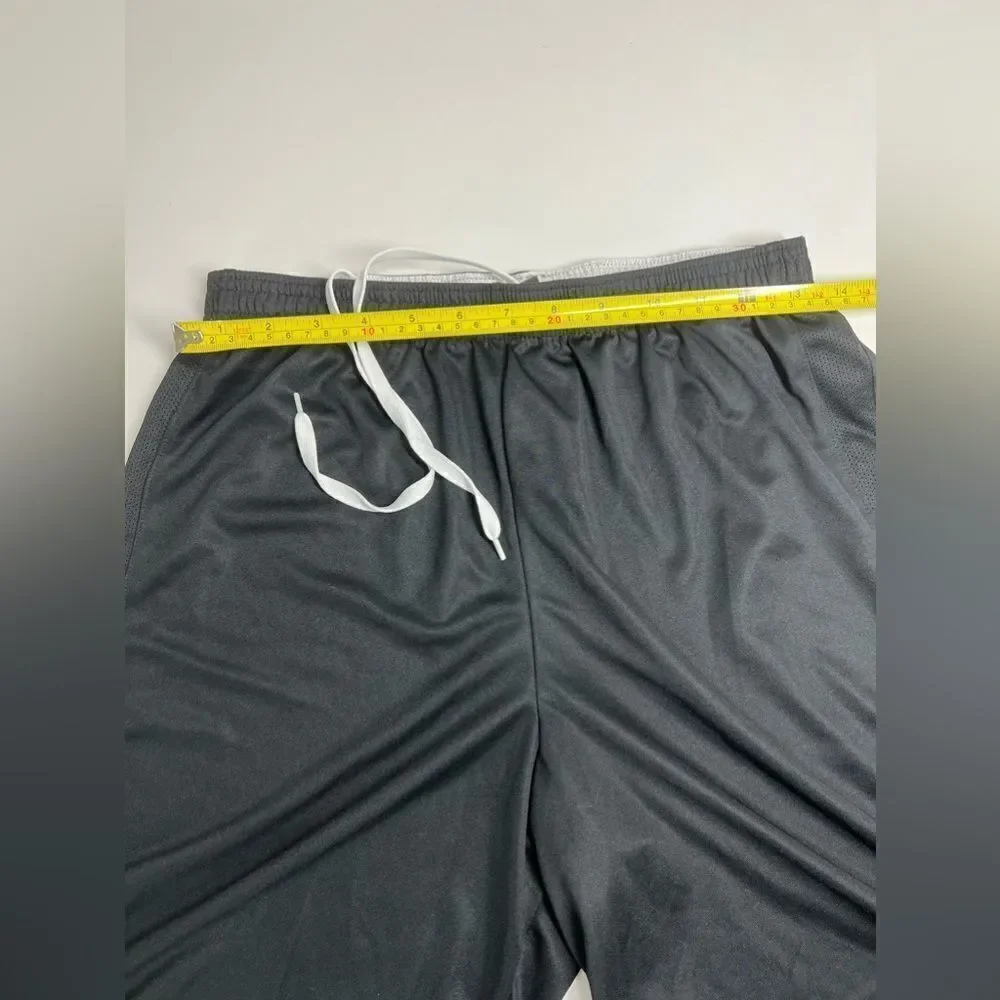 Nike Boys' Mesh Shorts Size L Black